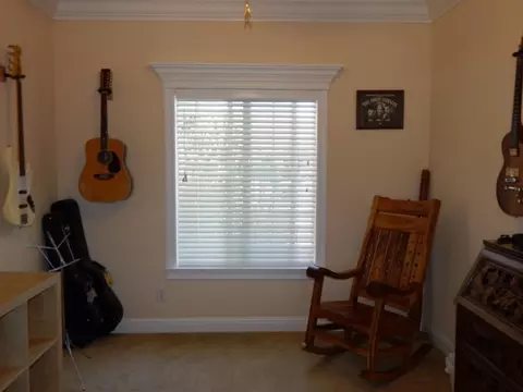 408 Amherst Pl, Redding, CA 96003 photo 12