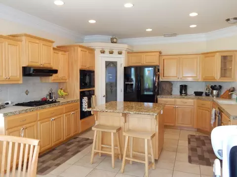 408 Amherst Pl, Redding, CA 96003 photo 7