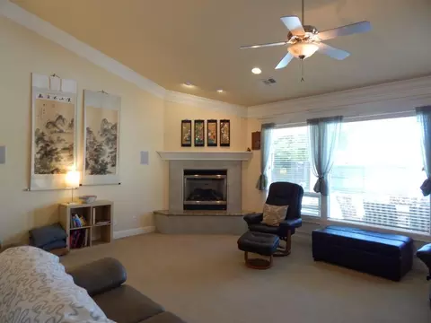 408 Amherst Pl, Redding, CA 96003 photo 2