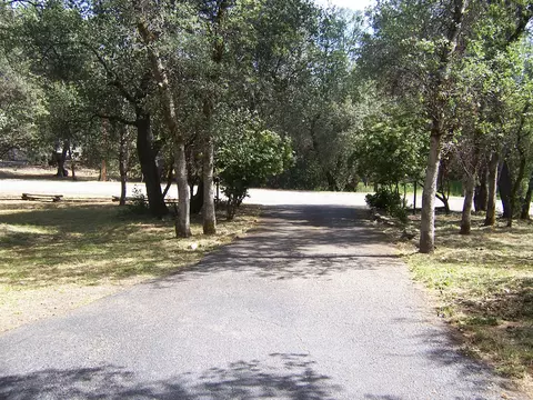 10101 Sandy Ln, Redding, CA 96001 photo 5