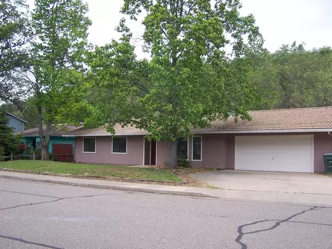 3312 Harlan Dr, Redding, CA 96003 photo 1