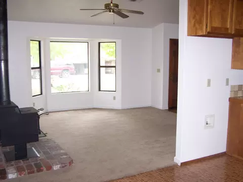 3312 Harlan Dr, Redding, CA 96003 photo 5