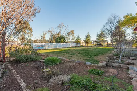 20010 Verner Ct, Red Bluff, CA 96080 photo 32