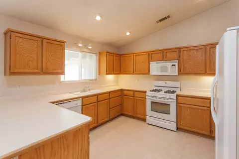 1934 Airstrip Rd, Redding, CA 96003 photo 8