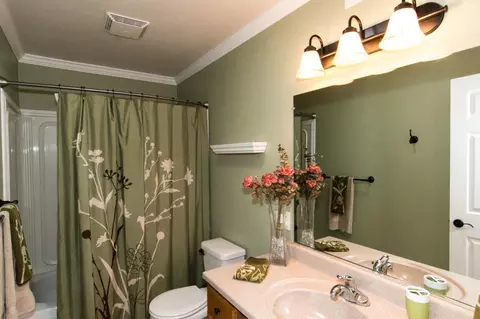 2677 Alfreda Way, Redding, CA 96002 photo 14