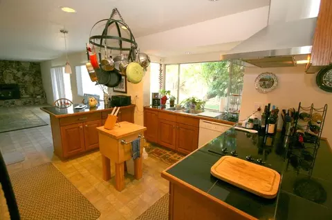 341 Travertine Ct, Redding, CA 96003 photo 4