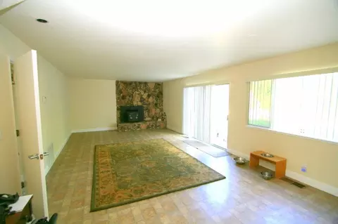 341 Travertine Ct, Redding, CA 96003 photo 8