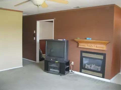 2493 Wilson Ave, Redding, CA 96002 photo 3