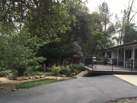 10100 Sandy Ln, Redding, CA 96001 photo 9