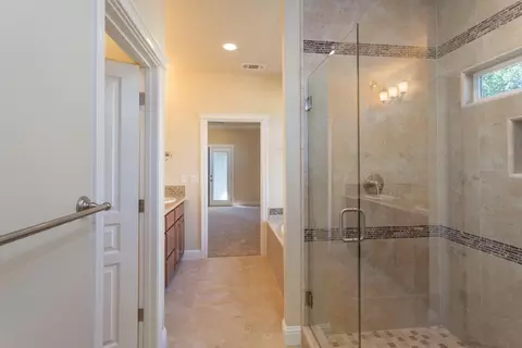 3250 Miramar Way, Redding, CA 96001 photo 9