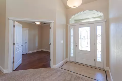 3250 Miramar Way, Redding, CA 96001 photo 3