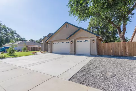 3250 Miramar Way, Redding, CA 96001 photo 2