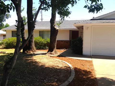 3443 Adams Ln, Redding, CA 96002 photo 1