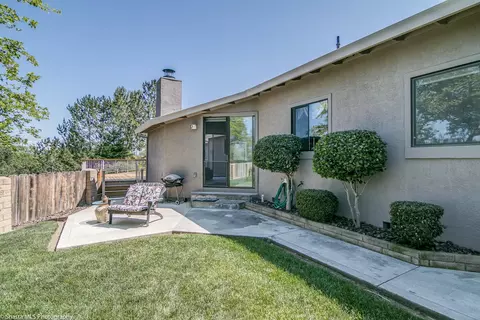 898 Cardiff Ct, Redding, CA 96003 photo 28