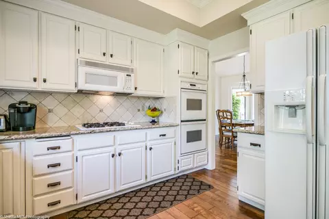 898 Cardiff Ct, Redding, CA 96003 photo 6