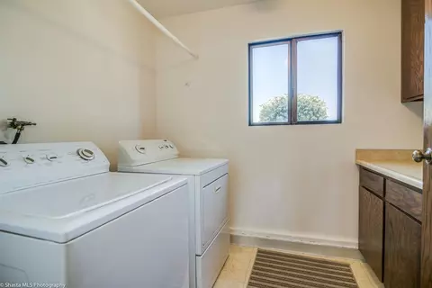 898 Cardiff Ct, Redding, CA 96003 photo 24