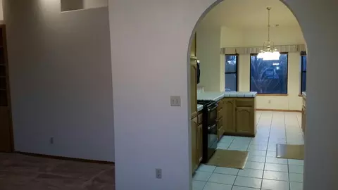 2137 Hacienda St, Redding, CA 96003 photo 16