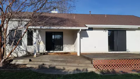 2137 Hacienda St, Redding, CA 96003 photo 3