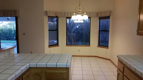2137 Hacienda St, Redding, CA 96003 photo 7
