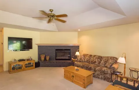 4143 Saratoga Dr, Redding, CA 96002 photo 10