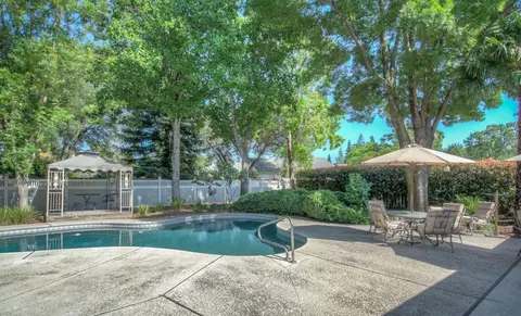 4143 Saratoga Dr, Redding, CA 96002 photo 26