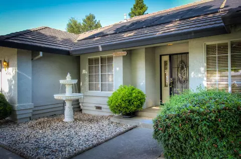 4143 Saratoga Dr, Redding, CA 96002 photo 3