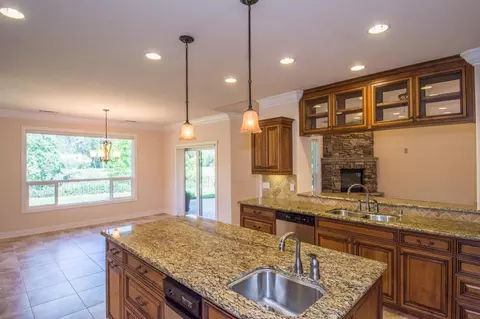 3923 Eagle, Redding, CA 96001 photo 13
