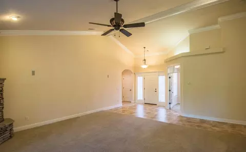 3923 Eagle, Redding, CA 96001 photo 9