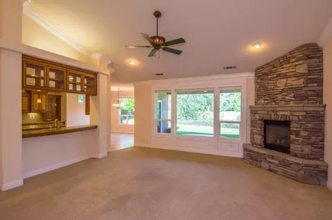 3923 Eagle, Redding, CA 96001 photo 6