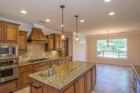 3923 Eagle, Redding, CA 96001 photo 12