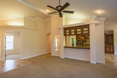3923 Eagle, Redding, CA 96001 photo 7