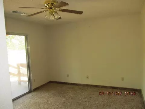 325 Rosewood Dr, Redding, CA 96003 photo 11