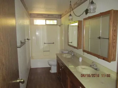 325 Rosewood Dr, Redding, CA 96003 photo 10