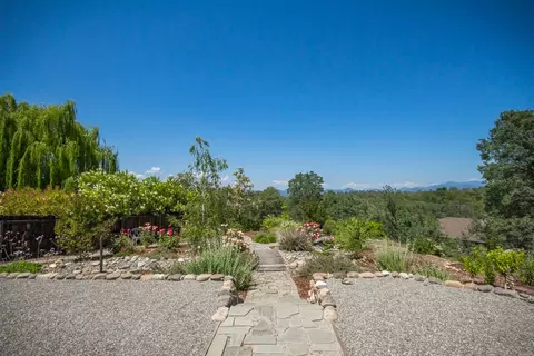 916 Collyer Dr, Redding, CA 96003 photo 12