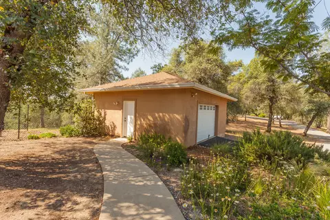 20745 Bernard, Redding, CA 96003 photo 53