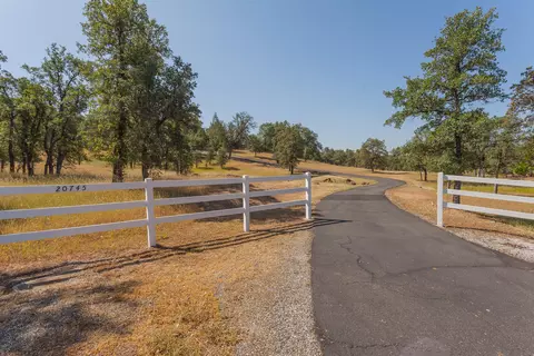 20745 Bernard, Redding, CA 96003 photo 1