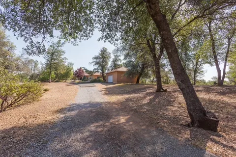 20745 Bernard, Redding, CA 96003 photo 47