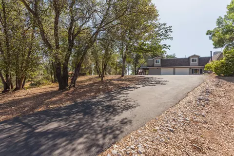 20745 Bernard, Redding, CA 96003 photo 3