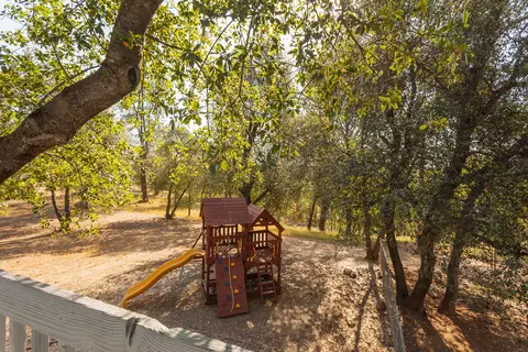 20745 Bernard, Redding, CA 96003 photo 25