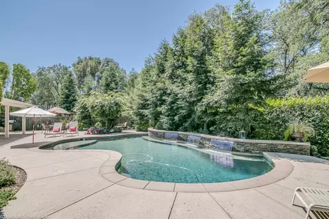 4806 Saint Charles Dr, Redding, CA 96002 photo 47