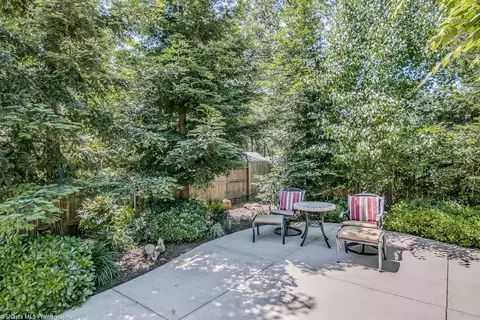 4806 Saint Charles Dr, Redding, CA 96002 photo 45