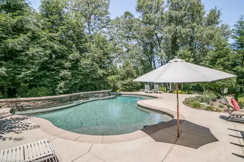 4806 Saint Charles Dr, Redding, CA 96002 photo 46