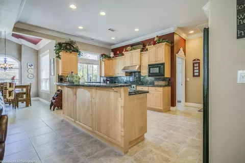 4806 Saint Charles Dr, Redding, CA 96002 photo 14