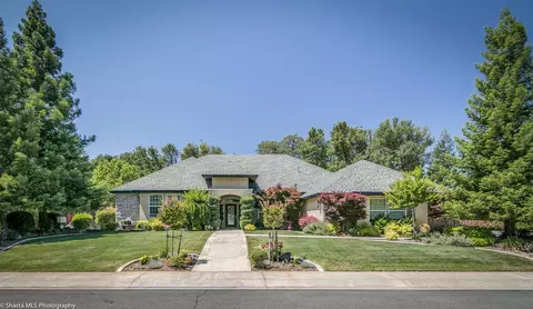 4806 Saint Charles Dr, Redding, CA 96002 photo 3