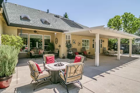 4806 Saint Charles Dr, Redding, CA 96002 photo 52