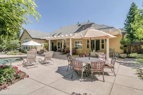 4806 Saint Charles Dr, Redding, CA 96002 photo 43