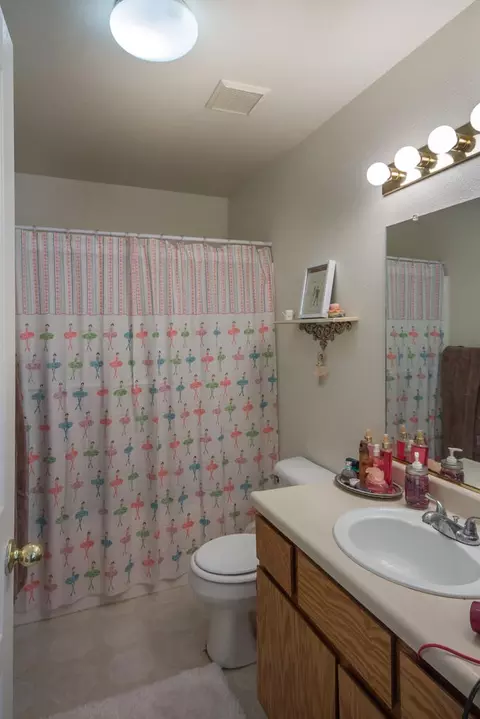 2497 Girvan Rd, Redding, CA 96001 photo 8