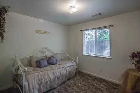 2497 Girvan Rd, Redding, CA 96001 photo 7