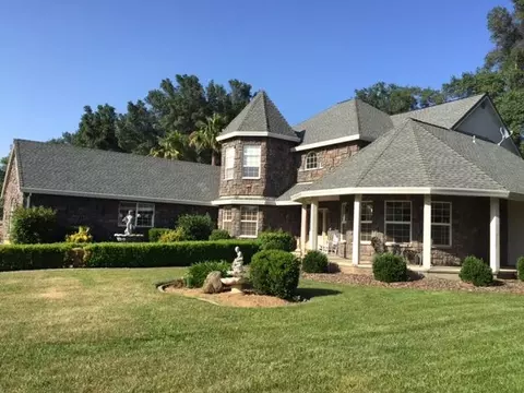 6757 Aldea Ct, Redding, CA 96002 photo 1
