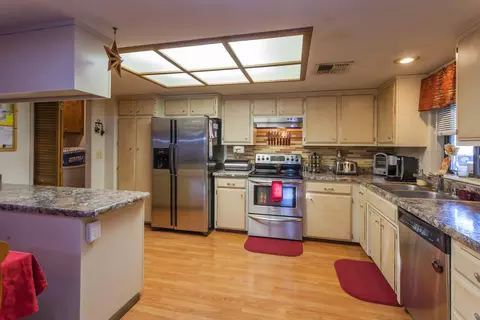 3664 Alma Ave, Redding, CA 96002 photo 11